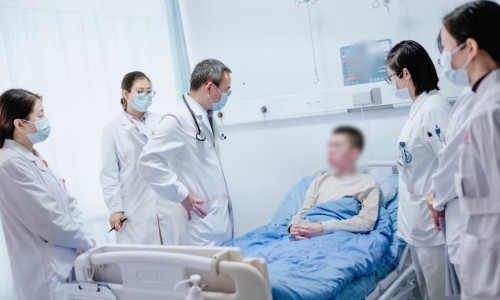 小金鱼身上溃烂尾巴吊网 - 网站提供小金鱼烂尾巴怎么治疗小常识、金鱼烂身烂尾用什么药治疗好